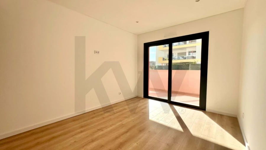 Apartamento T3 para Venda em Portimão Foto 18