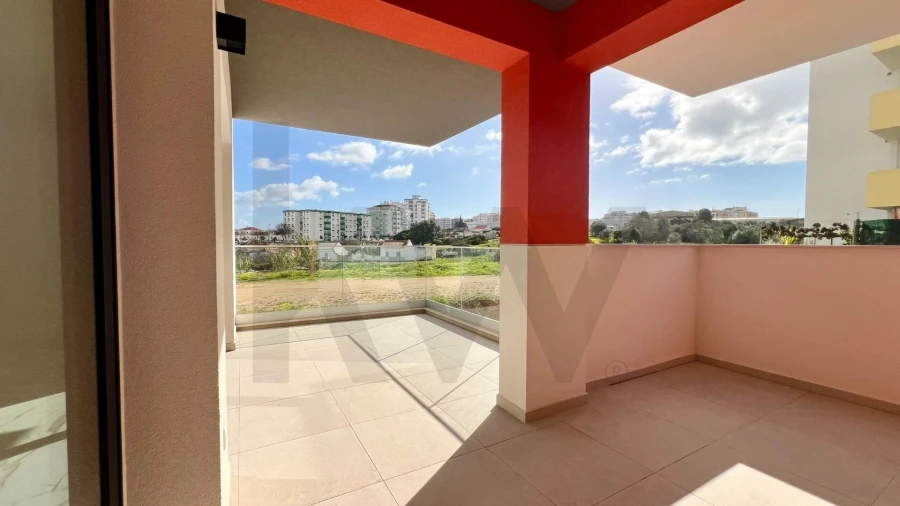 Apartamento T3 para Venda em Portimão Foto 7