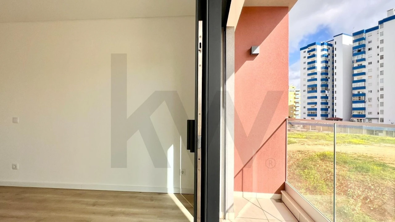 Apartamento T3 para Venda em Portimão Foto 10
