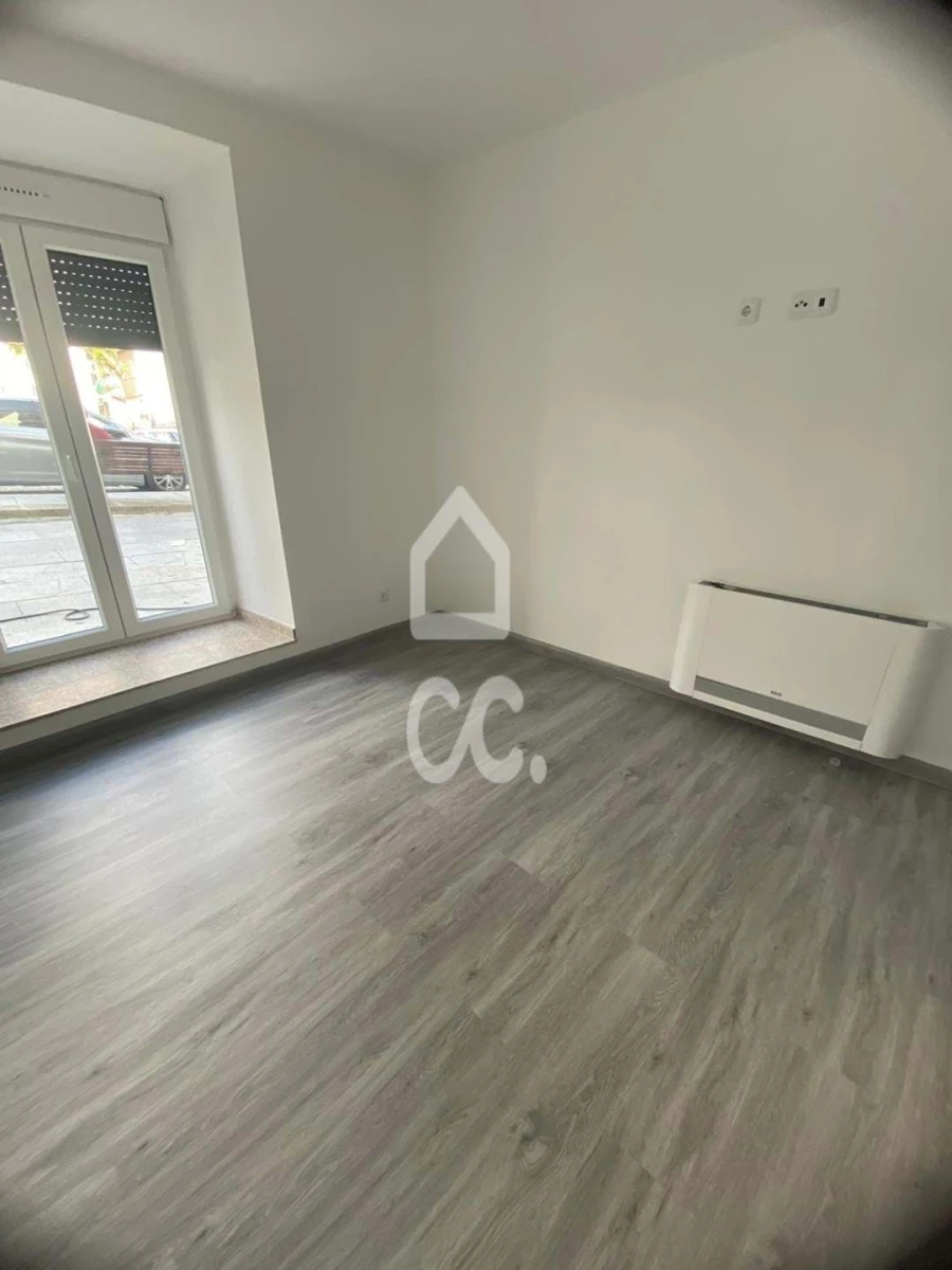 Apartamento T1 para Venda em Tortosendo Foto 7