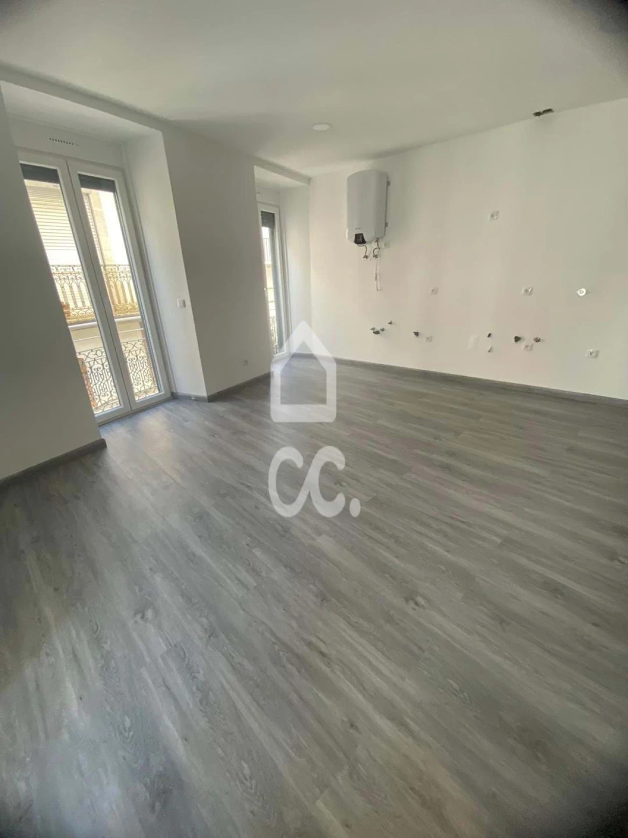 Apartamento T1 para Venda em Tortosendo Foto 3