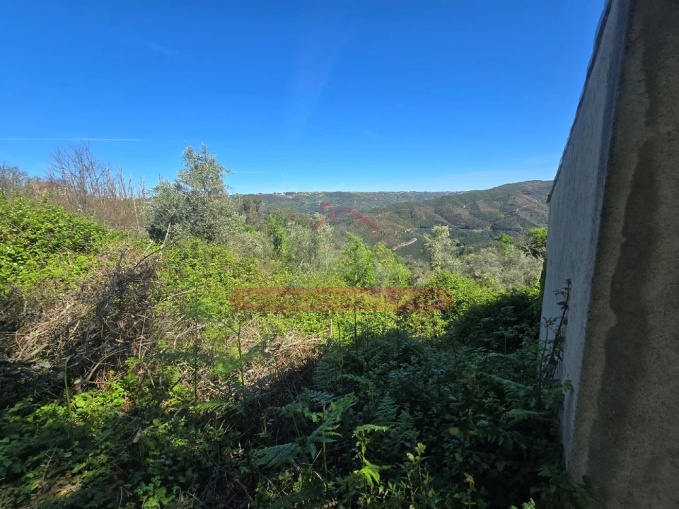 Garagem para Venda em Aldeia das Dez Foto 3
