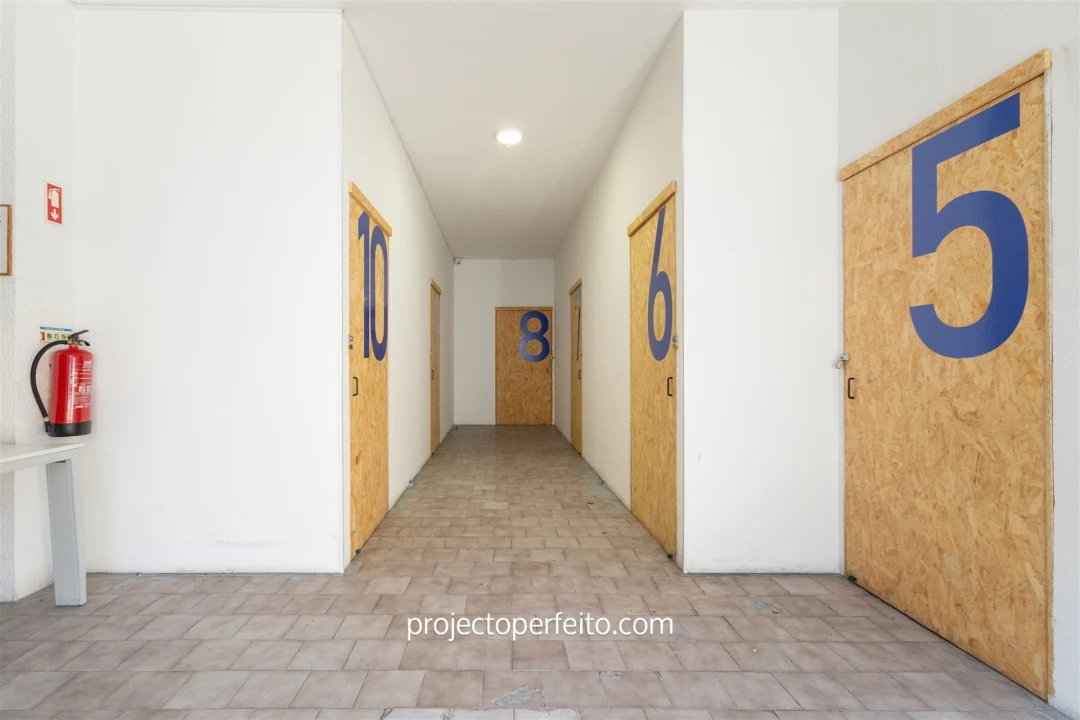 Armazém para Venda em Mafamude e Vilar do Paraíso Foto 3