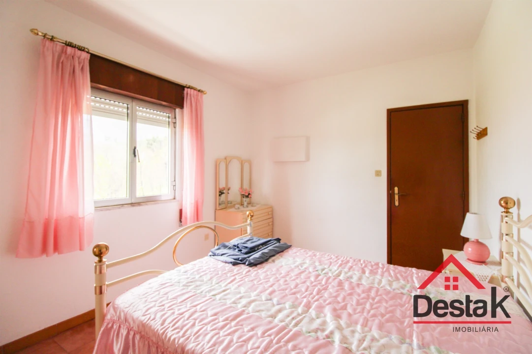 Moradia T5 para Venda em Sul Foto 5