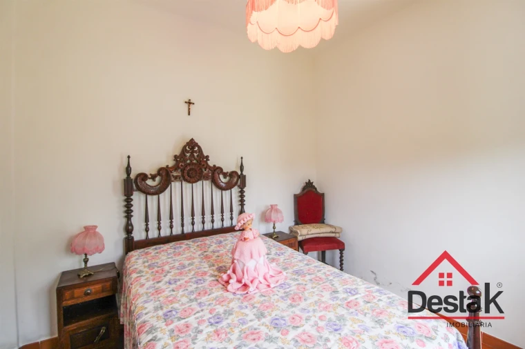 Moradia T5 para Venda em Sul Foto 14