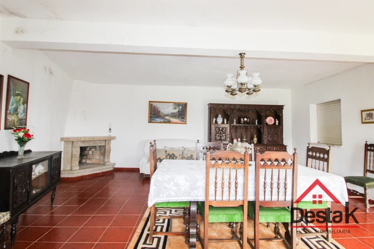 Moradia T5 para Venda em Sul Foto 26