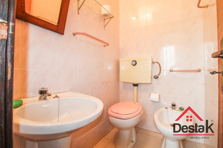 Moradia T5 para Venda em Sul Foto 6