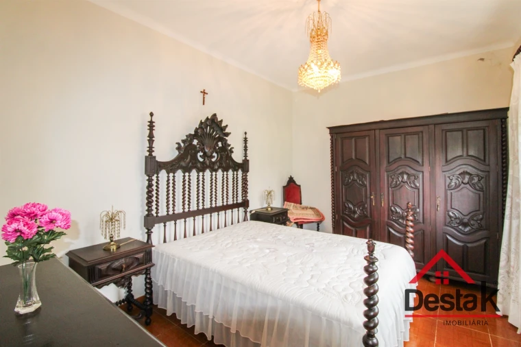 Moradia T5 para Venda em Sul Foto 15