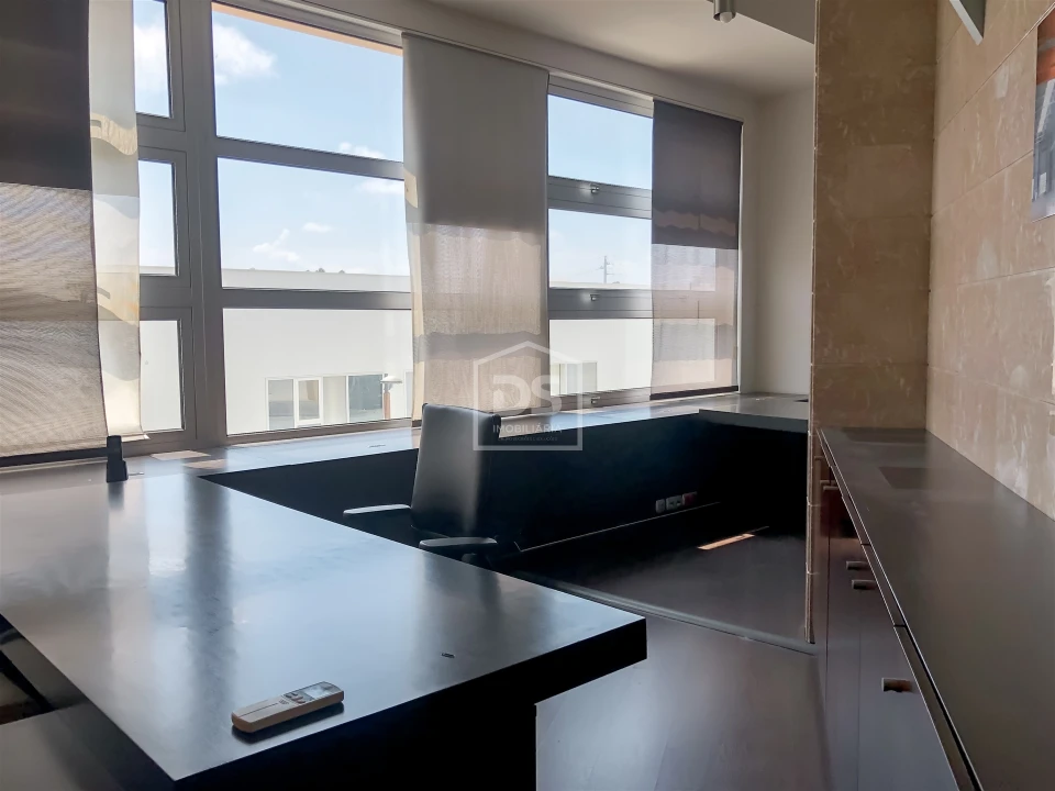 Escritório para Arrendamento em Marinha Grande Foto 13