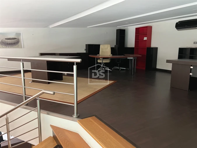 Escritório para Arrendamento em Marinha Grande Foto 20