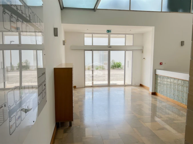 Escritório para Arrendamento em Marinha Grande Foto 26