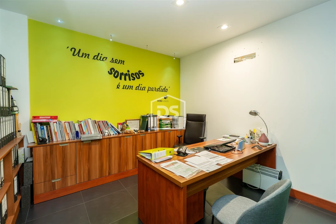Escritório para Venda em Marinha Grande Foto 6