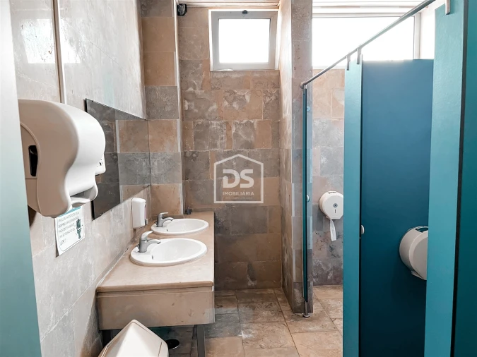 Escritório para Venda em Marinha Grande Foto 13