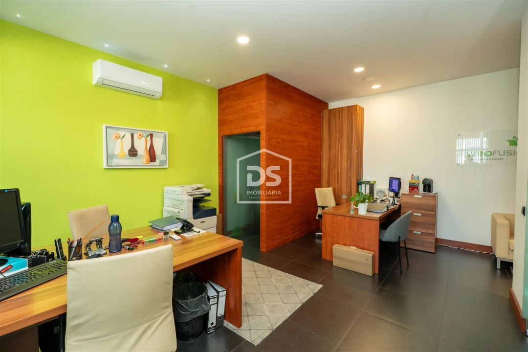 Escritório para Venda em Marinha Grande Foto 5