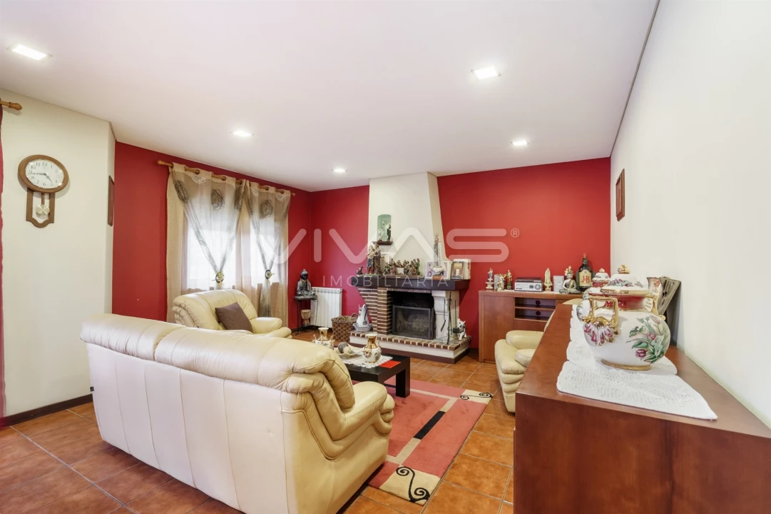 Moradia T4 para Venda em Lage Foto 15