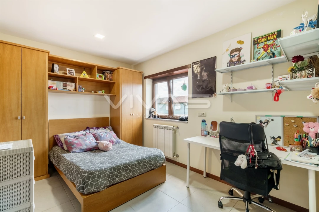 Moradia T4 para Venda em Lage Foto 20