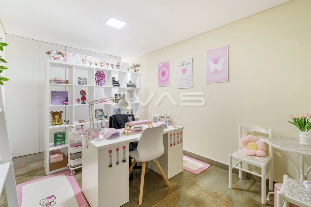 Moradia T4 para Venda em Lage Foto 26