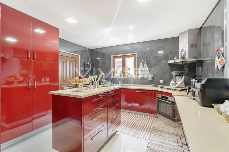 Moradia T4 para Venda em Lage Foto 4