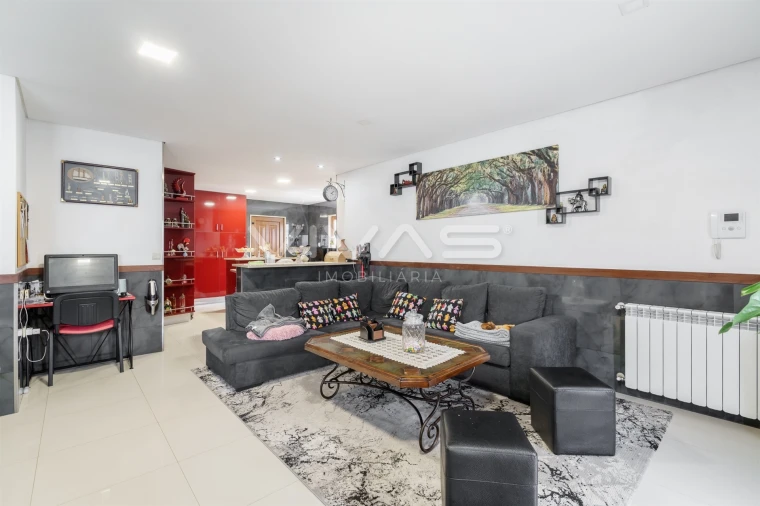 Moradia T4 para Venda em Lage Foto 7