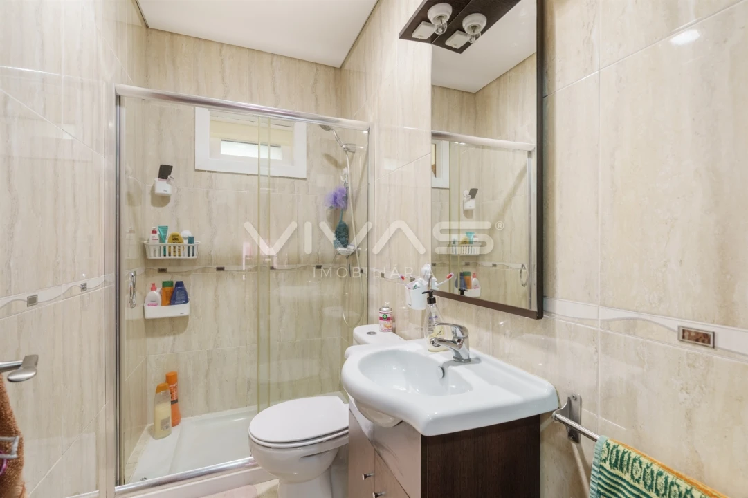 Moradia T4 para Venda em Lage Foto 19