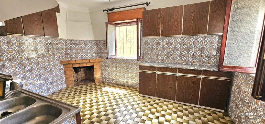 Moradia T2 para Venda em Peso e Vales do Rio Foto 8