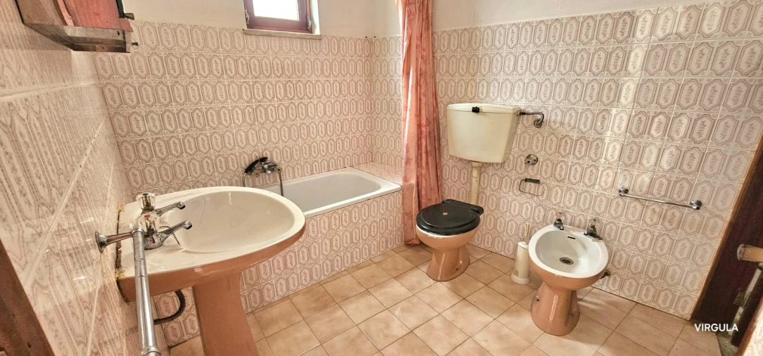 Moradia T2 para Venda em Peso e Vales do Rio Foto 20