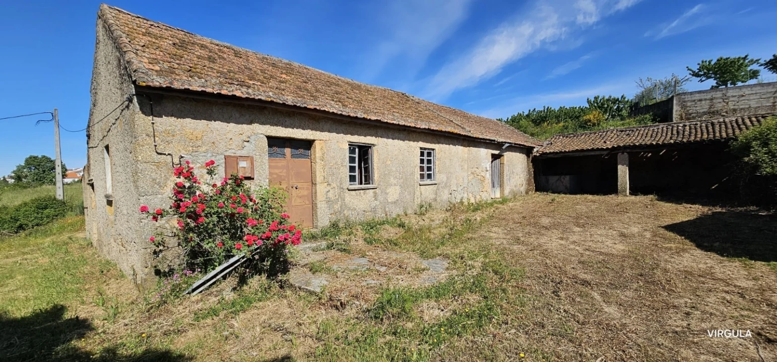 Quinta T4 para Venda em Ferro Foto 1