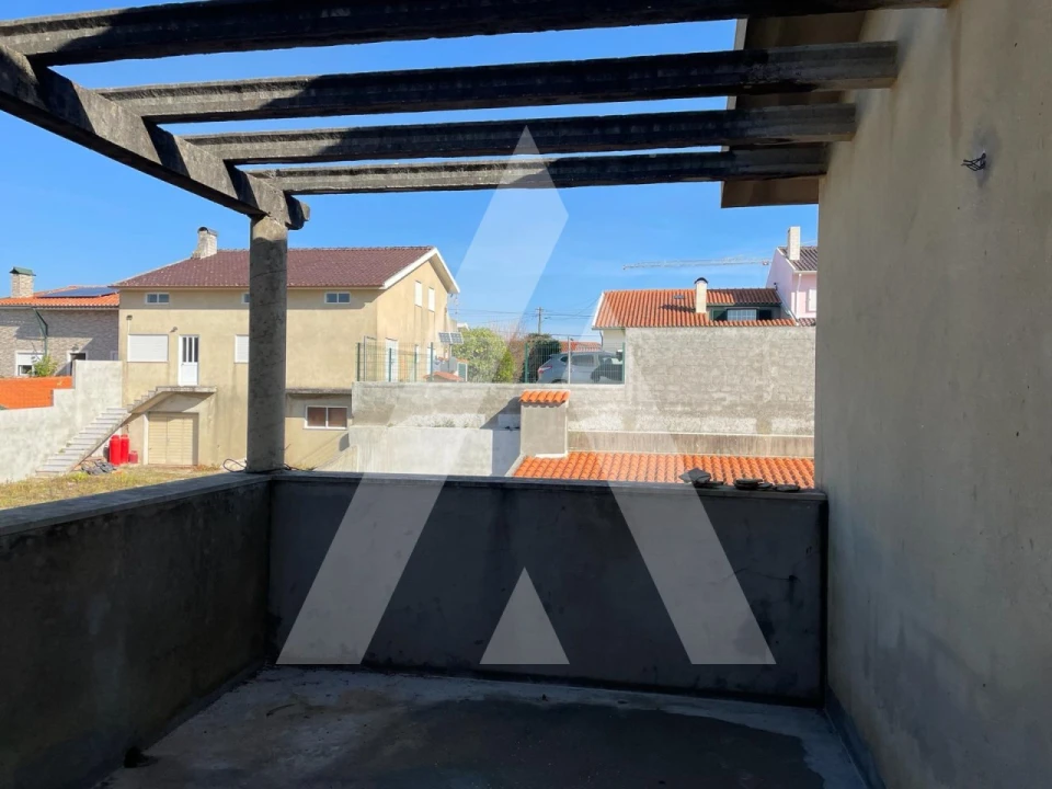 Moradia T4 para Venda em Cacia Foto 1