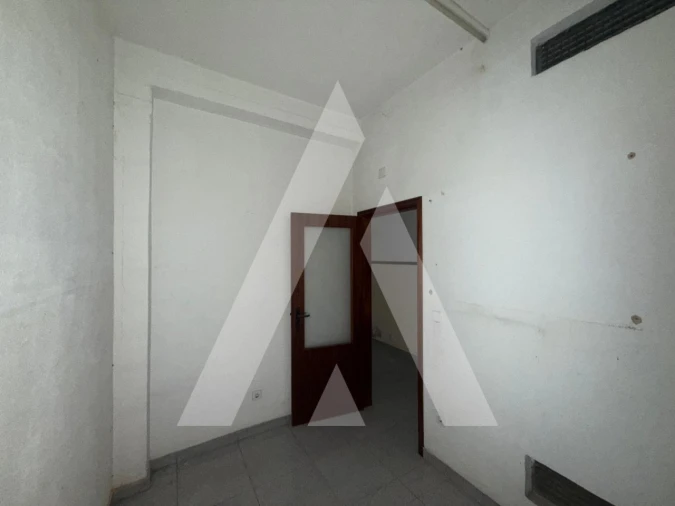 Loja para Venda em Marrazes e Barosa Foto 18