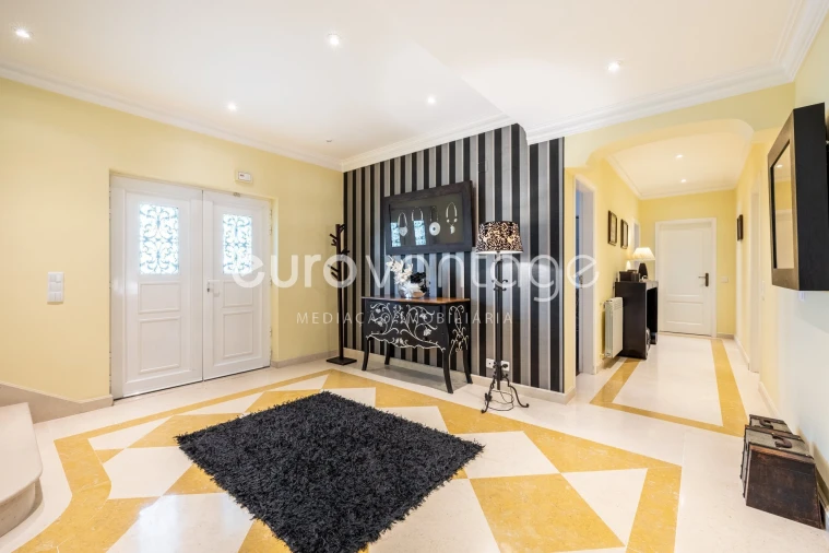 Moradia T5 para Venda em Leiria, Pousos, Barreira e Cortes Foto 5