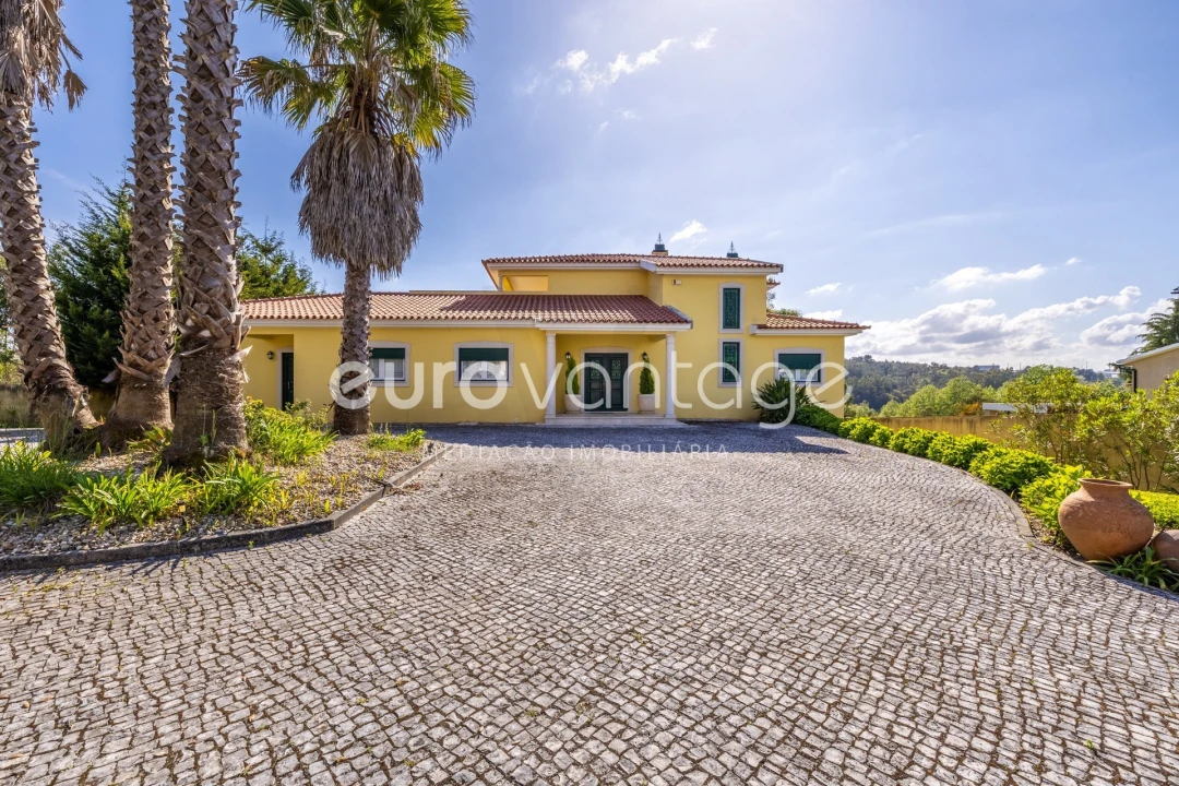 Moradia T5 para Venda em Leiria, Pousos, Barreira e Cortes Foto 2