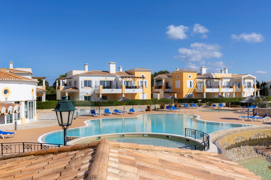 Moradia T2 para Venda em Budens Foto 16