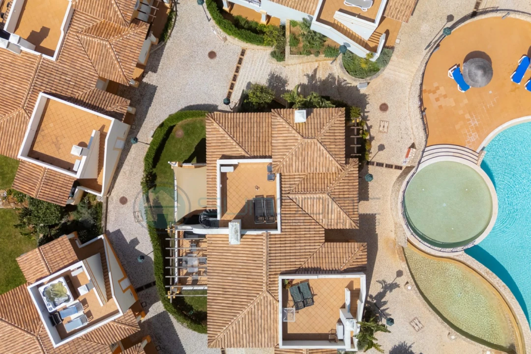 Moradia T2 para Venda em Budens Foto 32