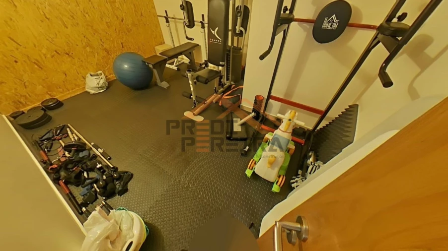 Apartamento T2 para Venda em Ramada e Caneças Foto 27