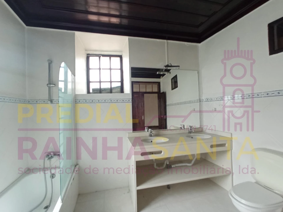 Moradia T5 para Venda em Abrunheira, Verride e Vila Nova da Barca Foto 13