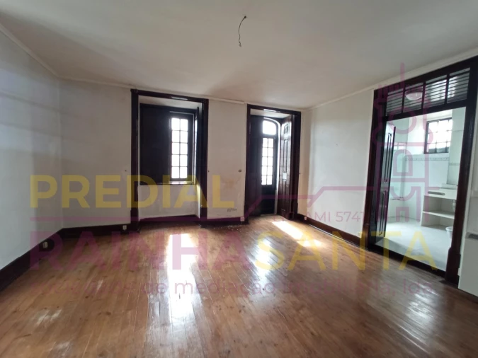 Moradia T5 para Venda em Abrunheira, Verride e Vila Nova da Barca Foto 16