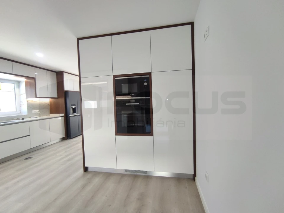 Moradia T4 para Venda em Aradas Foto 9