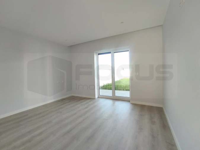 Moradia T4 para Venda em Aradas Foto 29