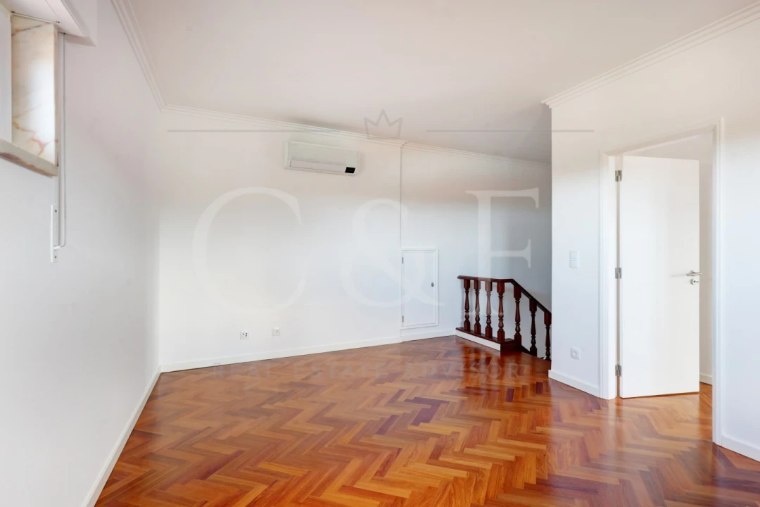 Moradia T4 para Venda em São João das Lampas e Terrugem Foto 71