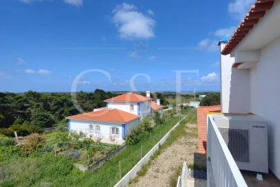 Moradia T4 para Venda em São João das Lampas e Terrugem
