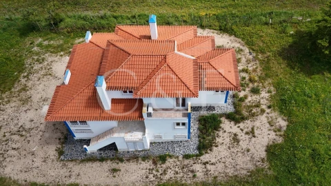 Moradia T4 para Venda em São João das Lampas e Terrugem