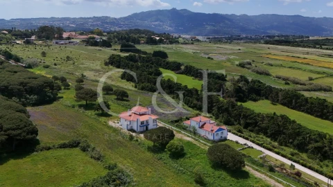 Moradia T4 para Venda em São João das Lampas e Terrugem