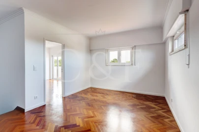 Moradia T4 para Venda em São João das Lampas e Terrugem