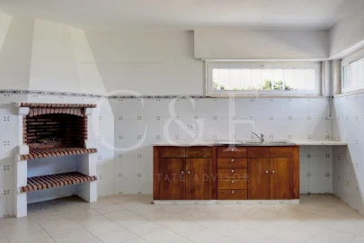 Moradia T4 para Venda em São João das Lampas e Terrugem