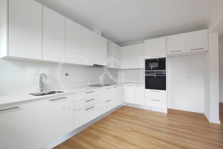 Moradia T4 para Venda em São João das Lampas e Terrugem Foto 48