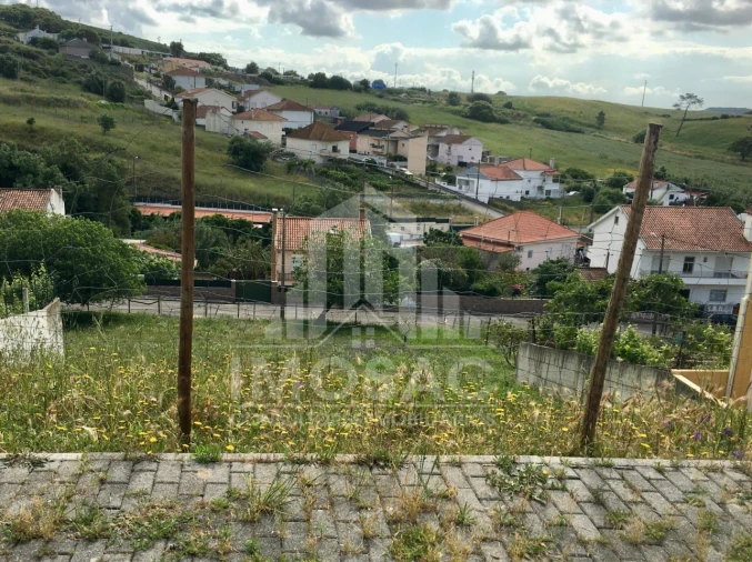 Terreno para Venda em Loures Foto 2