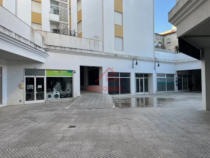 Loja para Venda em Santa Maria, São Pedro e Matacães Foto 10