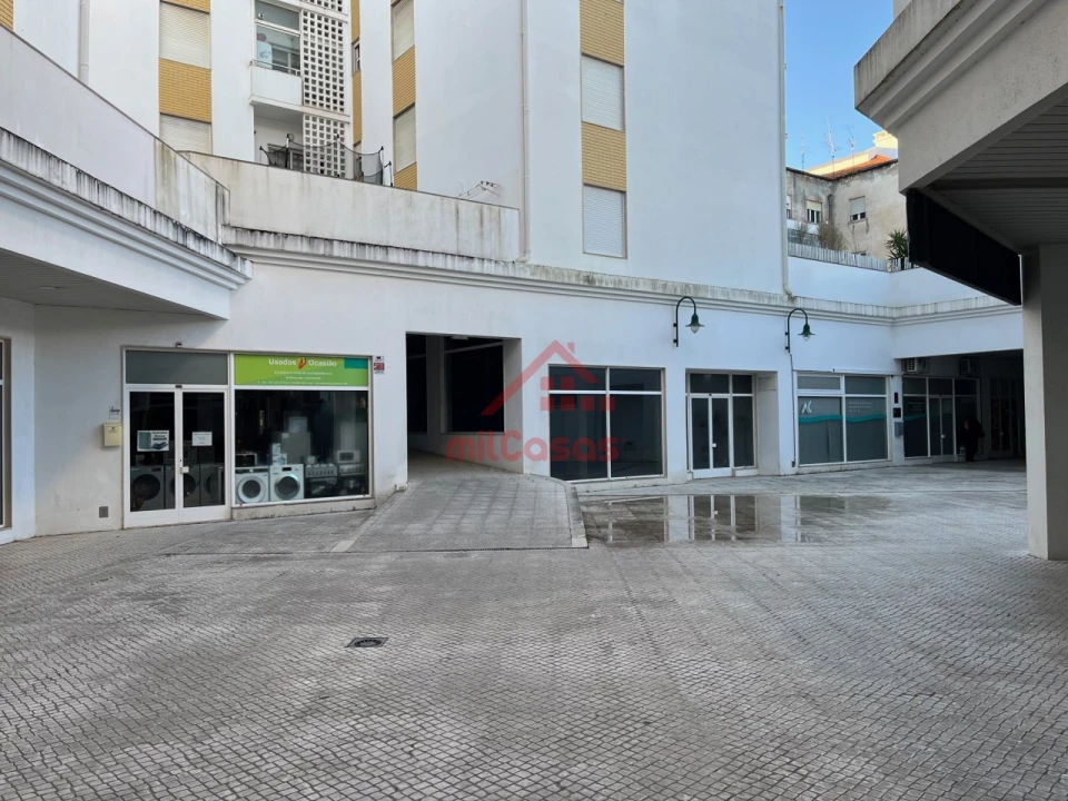 Loja para Venda em Santa Maria, São Pedro e Matacães Foto 5