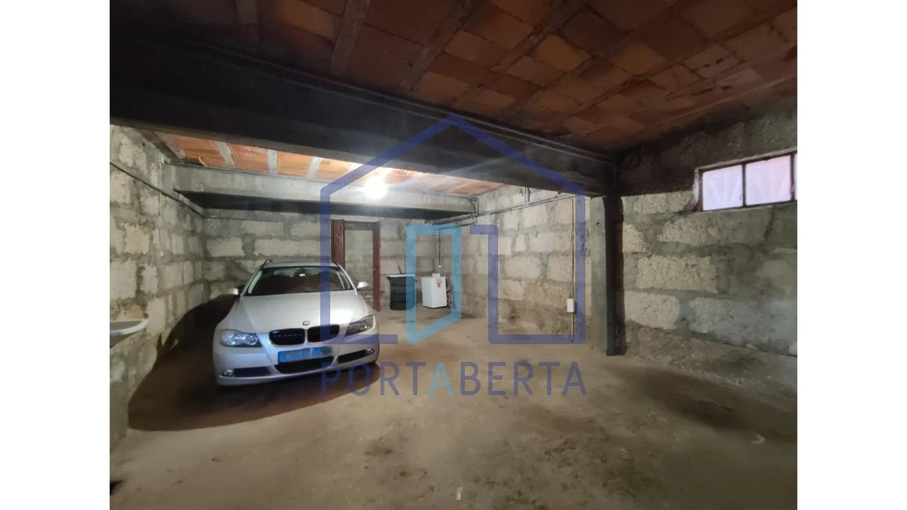 Moradia T6 para Venda em Bustelo Foto 19