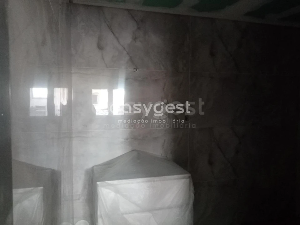 Apartamento T2 para Venda em Covilhã e Canhoso Foto 2